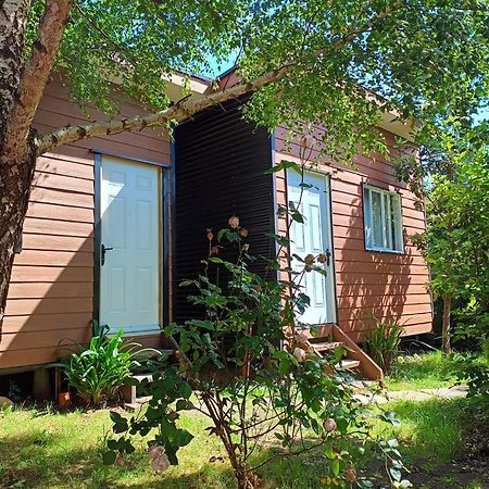 Cabaña para 2 personas cercano al centro de Puerto Varas Bagian luar foto