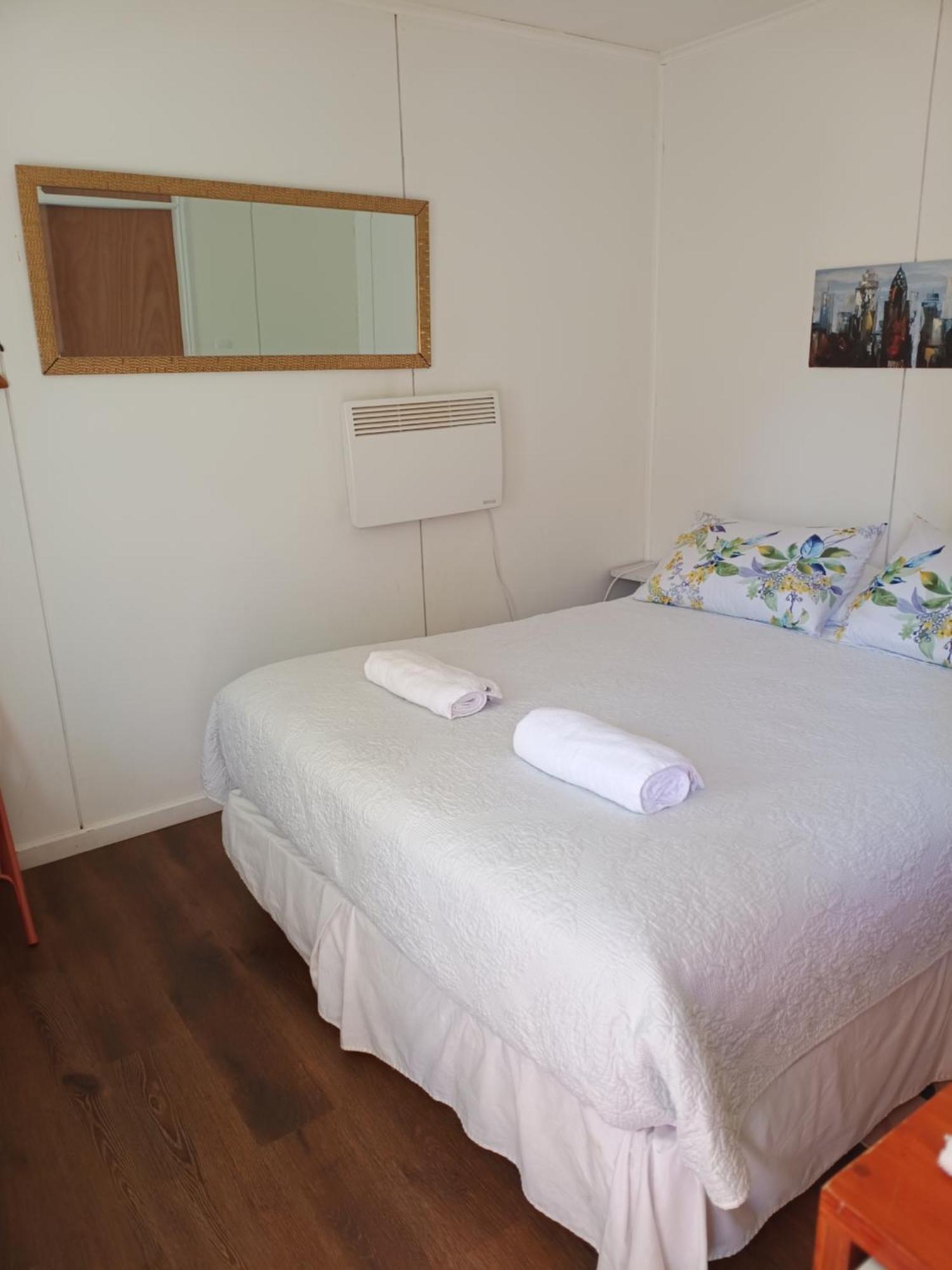 Cabaña para 2 personas cercano al centro de Puerto Varas Bagian luar foto